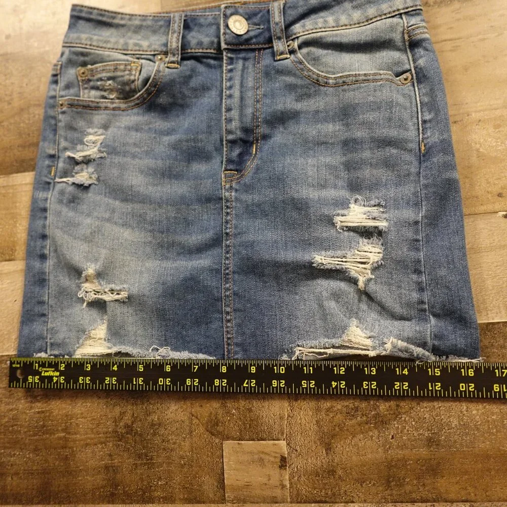 American Eagle Hi-Rise Mini Denim Skirt Women’s 4 Blue‎ Distressed Stretch